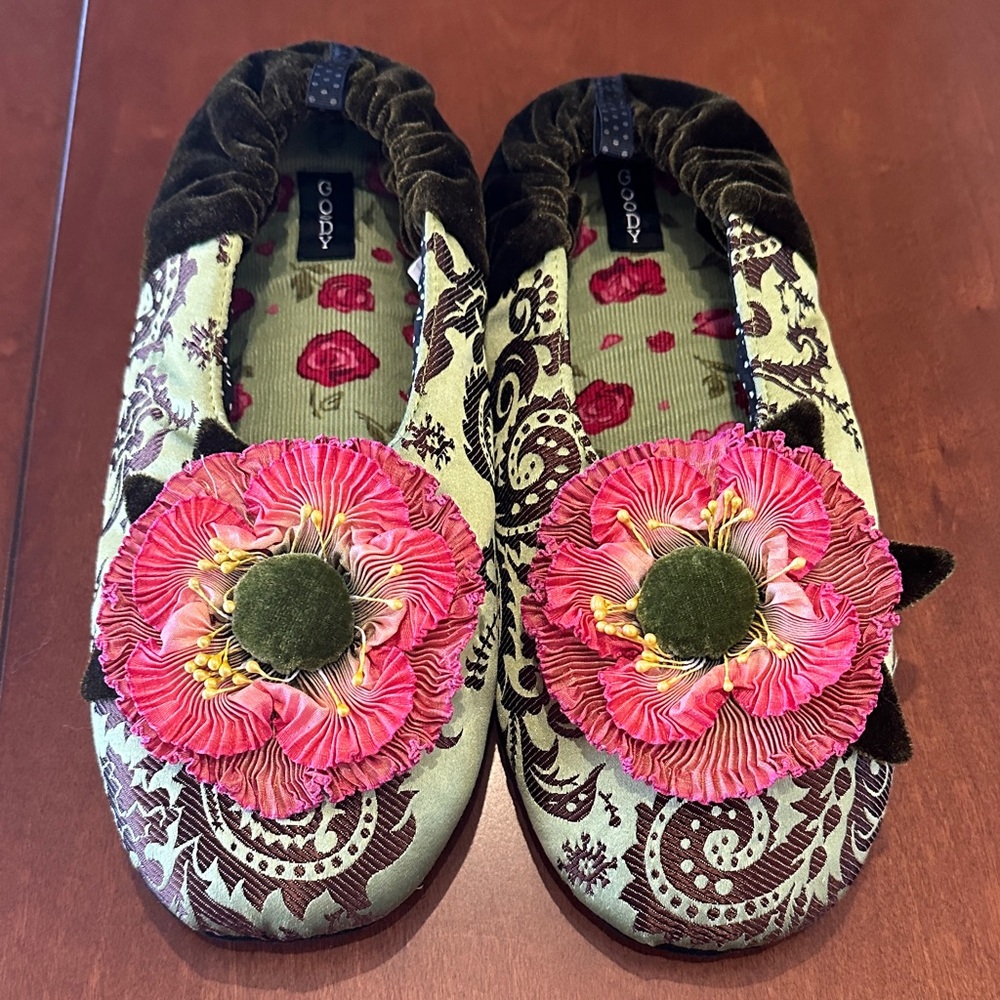 Rare! Goody Goody Bon Bon Mackenzie Childs Floral Slippers large